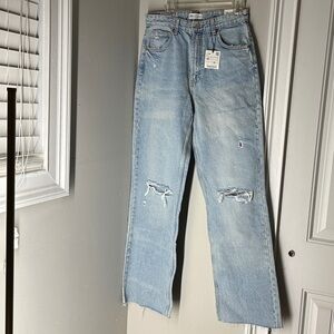 BRAND NEW!! Zara Light Blue Straight Distressed Women’s Jeans